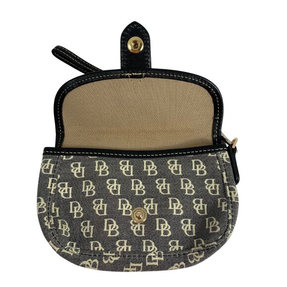 Dooney Bourke Black/Ivory Leather Trim Pouch Bag Wristlet Duck Logo EUC - Picture 7 of 10